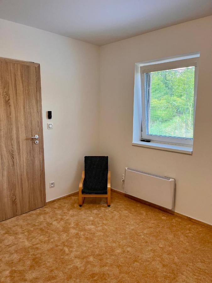 U Srubu Leilighet Moravany  Eksteriør bilde